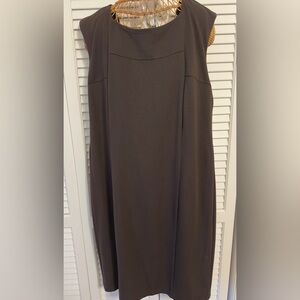 Chicos Slimming Sleeveless Dress- VG Preowned- chocolate 2.5